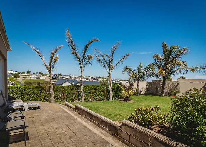 Palms Manor On Kingswood Golf Estate