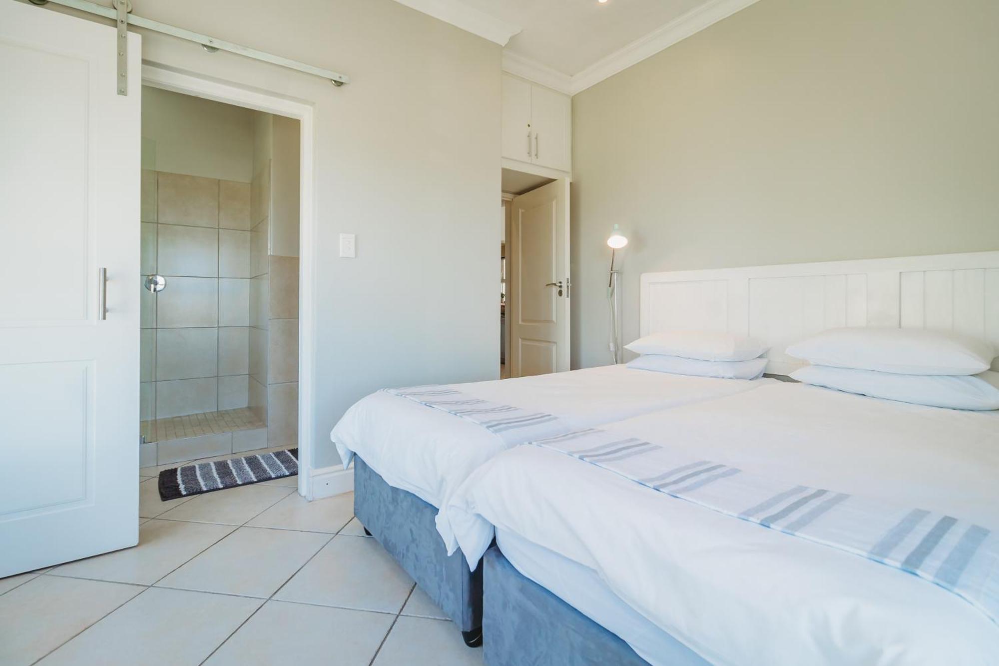 Palms Manor On Kingswood Golf Estate Holiday home *